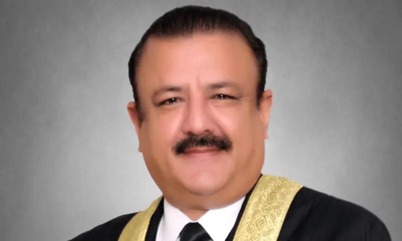 جسٹس جہانگیری ڈگری کیس: اسلام آباد ہائی کورٹ کا دو رکنی بینچ تحلیل، سماعت بغیر کارروائی ملتوی