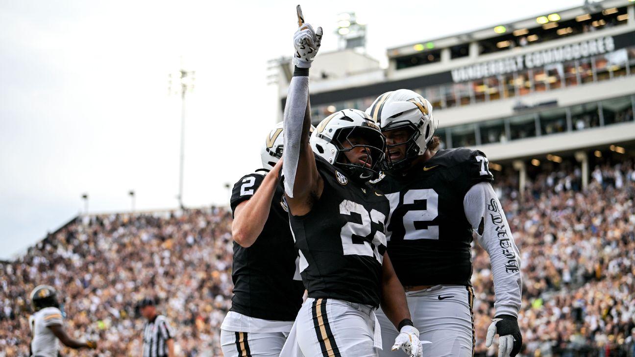 Projecting the CFP top 12 after Week 9: Vandy's in the field!