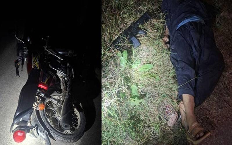 پشاور: پولیس وردی میں ڈکیتیاں کرنیوالے 4 ڈاکو مارے گئے، 3 افغان شہری نکلے