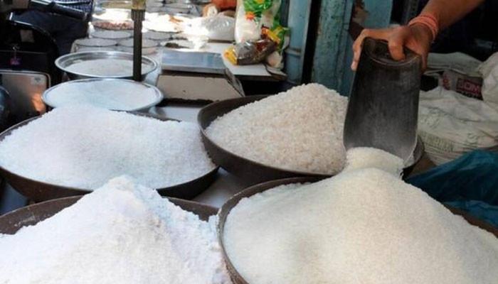 ملک میں چینی بحران شدت اختیار کر گیا، مختلف شہروں میں قیمت 220 روپے کلو تک پہنچ گئی