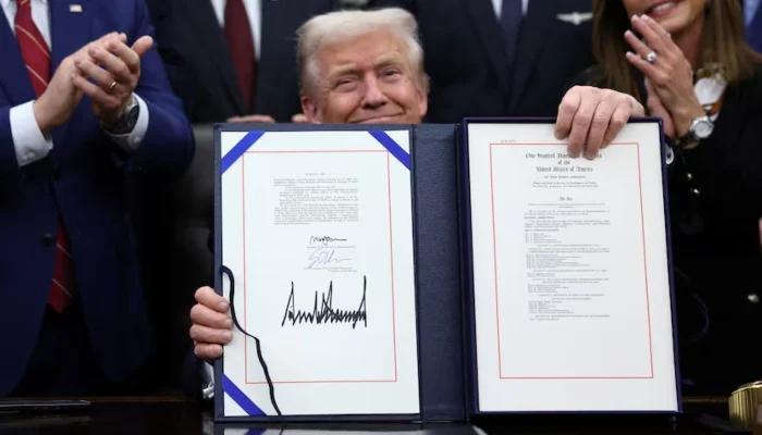 Trump signs deal to end longest US government shutdown in history