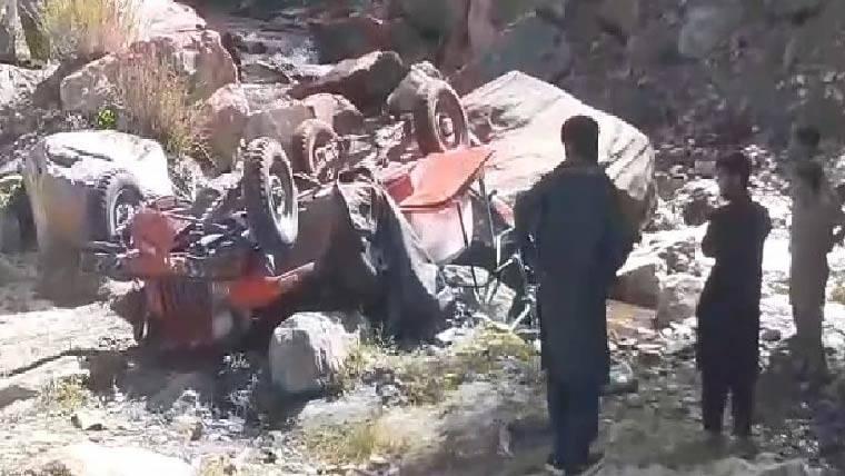 ایبٹ آباد: تیز رفتارجیپ گہری کھائی میں جاگری، 5افراد جاں بحق،متعدد زخمی