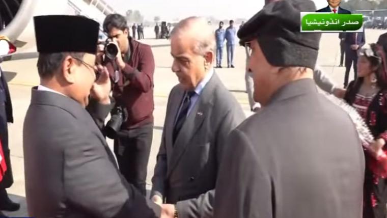 انڈونیشین صدر کی دو روزہ دورے پر پاکستان آمد، پرتپاک استقبال، 21 توپوں کی سلامی