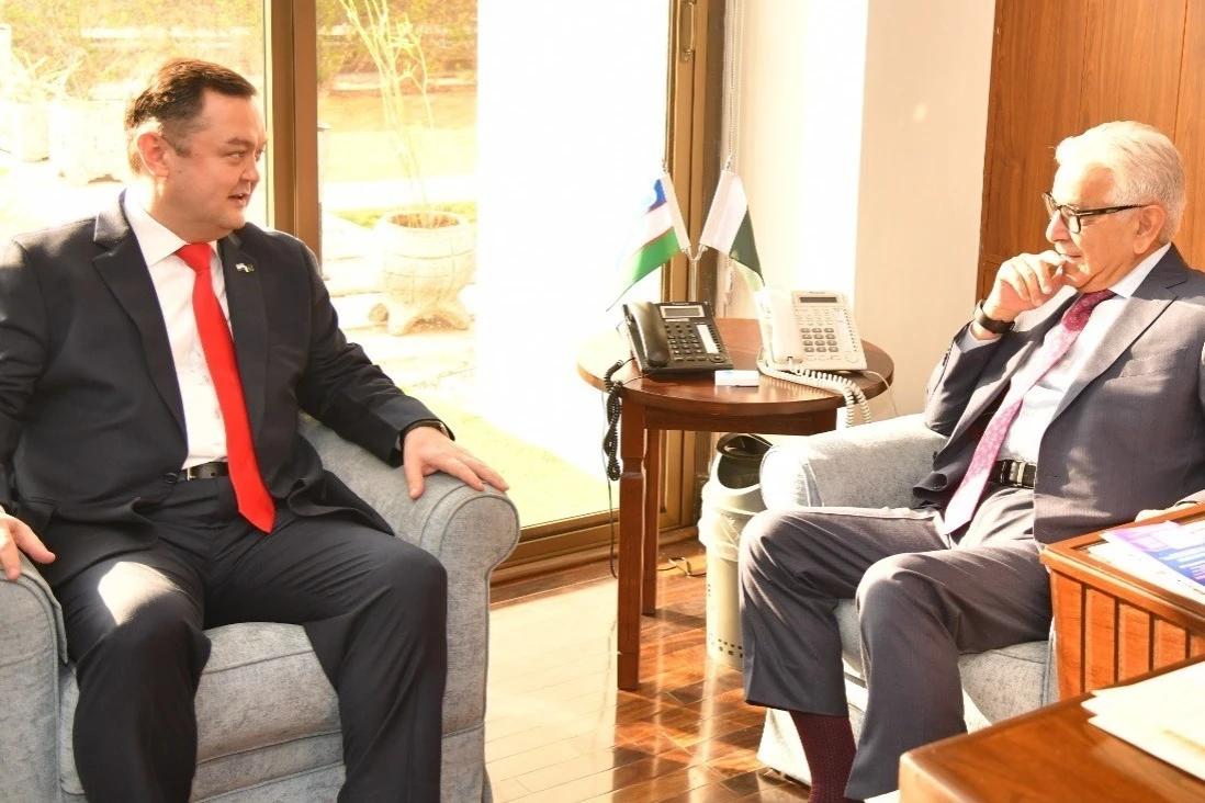 وزیر دفاع سے ازبک سفیر کی ملاقات،دفاع سمیت باہمی مفاد کے شعبوں میں تعاون کا اعادہ