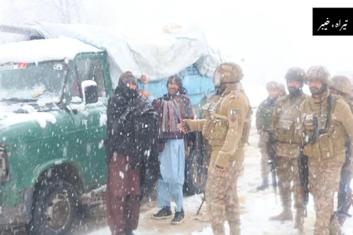 تیراہ : شدید برف باری، پاک فوج کی متاثرہ خاندانوں کیلئے امدادی سرگرمیاں جاری