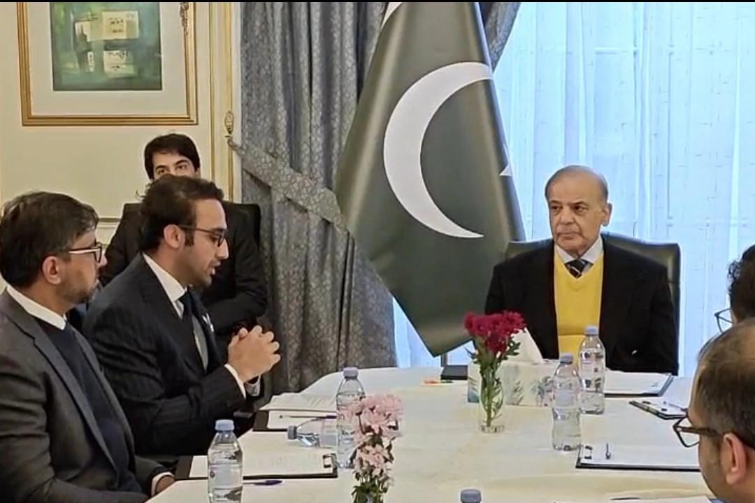 حکومت قومی و اقتصادی ترقی کے لیے نئی ٹیکنالوجی سے فائدہ اٹھانے کیلئے ترجیحی بنیادوں پر کام کر رہی ہے،شہباز شریف