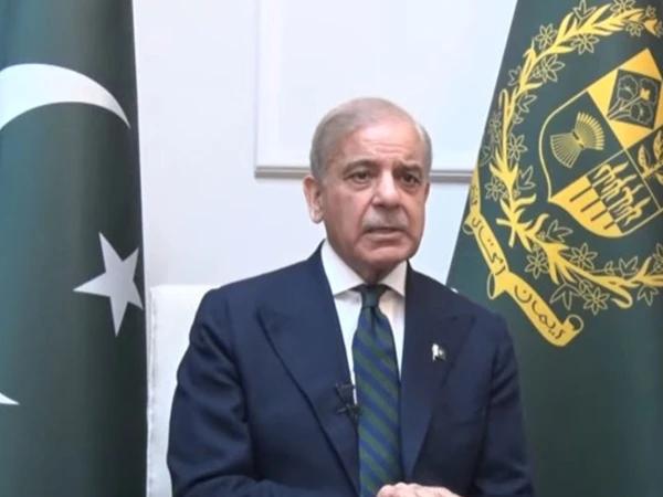 وزیراعظم کی پیٹرولیم مصنوعات کی اسمگلنگ اور غیر قانونی ذخیرہ اندوزی کے خلاف سخت کارروائی کی ہدایت