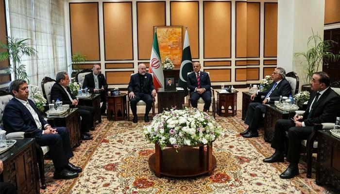 PM meets Iranian delegation; discusses regional and global peace situation and ongoing negotiations