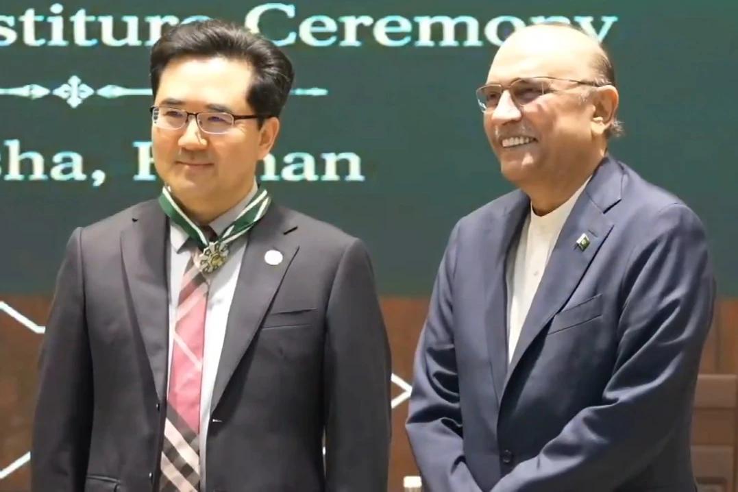 صدر ِ مملکت نے چینی پروفیسر پان ژیانگ بن کو ستارۂ پاکستان کے اعزاز سے نواز دیا