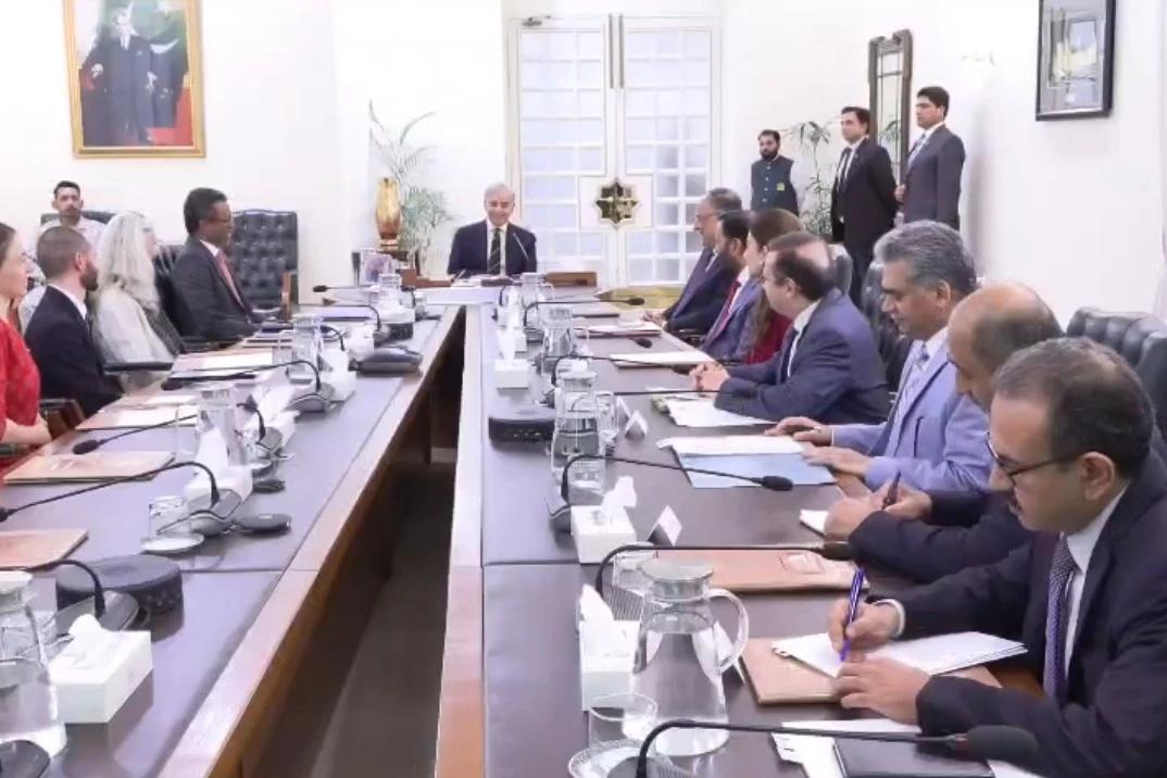 وفاقی حکومت بچوں کے مستقبل کو محفوظ بنانے کیلئے ترجیحی بنیادوں پر اقدامات اٹھا رہی ہے،وزیر اعظم