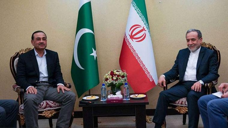 فیلڈ مارشل عاصم منیر کی وزیر خارجہ عباس عراقچی سے ملاقات، ایران امریکا مذاکرات پر تبادلہ خیال