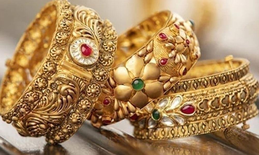 عالمی و مقامی مارکیٹوں میں سونا مزید سستا، فی تولہ قیمت کیا ہو گئی؟