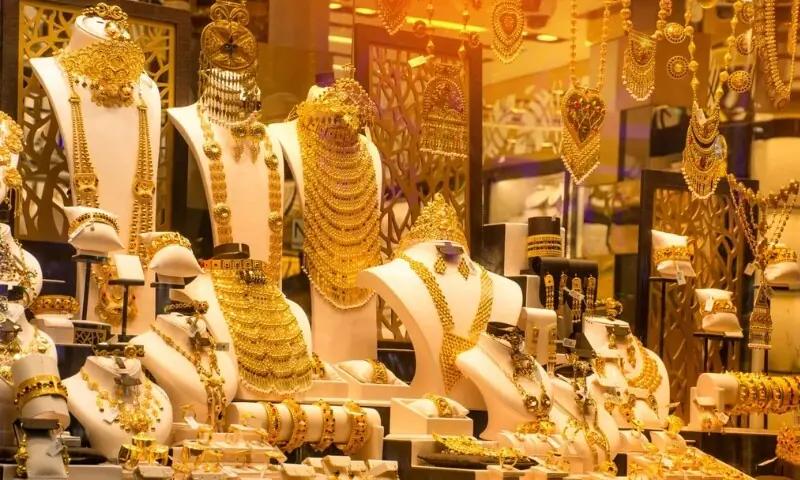 تین روز کی مسلسل کمی کے بعد سوناآج پھر مہنگا، فی تولہ کتنے کا ہو گیا؟