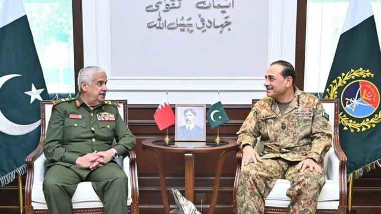 Commander of Bahrain National Guard meets Field Marshal, Air Chief and Naval Chief; agreement reached to enhance defence cooperation