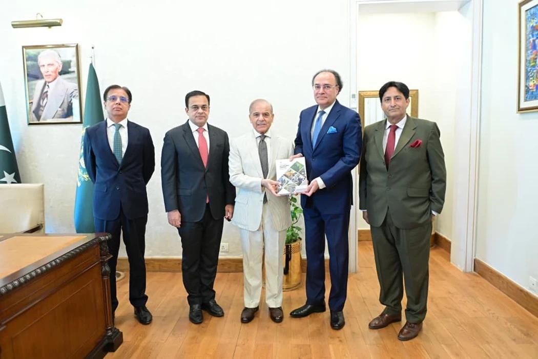 وزیراعظم سے وزیر خزانہ کی ملاقات،اکنامک سروے آف پاکستان 26-2025ء پیش کر دیا