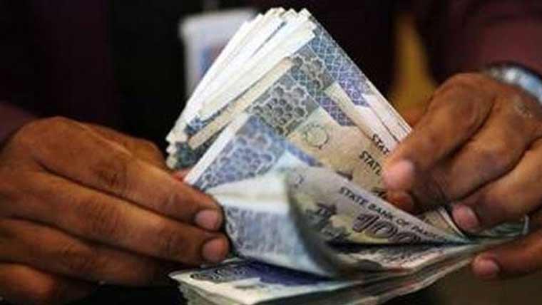سرکاری ملازمین کیلئے اچھی خبر، حکومت نے تنخواہوں اور پنشن میں اضافے کی منظوری دیدی