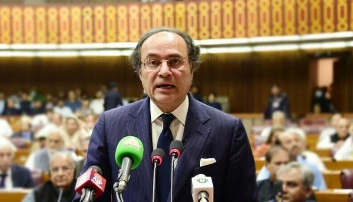 Federal budget presented in NA:7% increase in salaries and pensions,10% rise in minimum wage proposed
