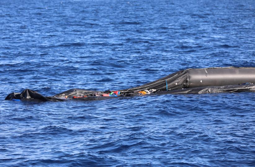 At least 13 Tunisians missing after migrant boat sinks off Tunisia, group says