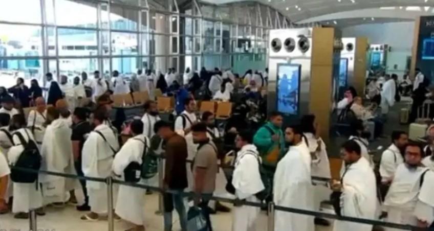 Closure of Riyadh airport extended after deadly Houthi strike