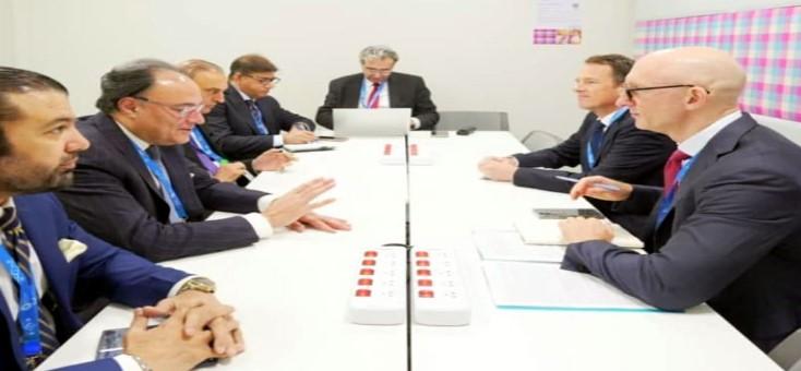 وزیر خزانہ اور فچ ریٹنگز کے نمائندوں کا پاکستان کی معاشی کارکردگی پر تبادلہ خیال