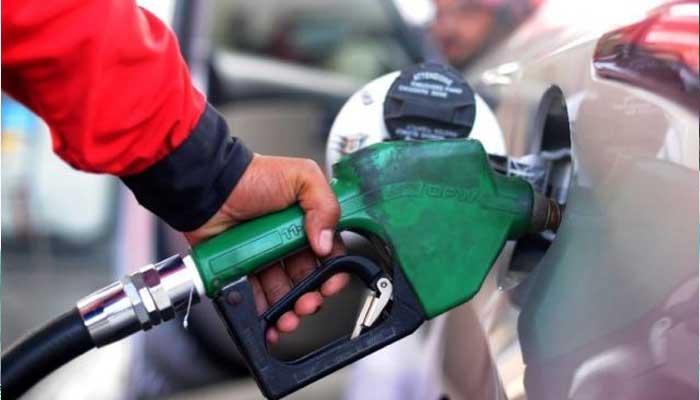 پٹرولیم مصنوعات کی قیمتوں میں کمی کا امکان