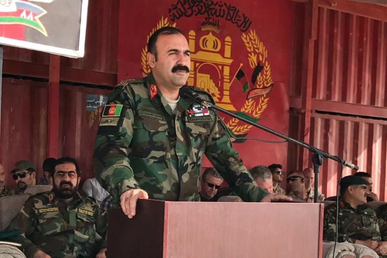 افغان آرمی چیف ولی محمد احمد زئی کو عہدے سے برطرف کردیا گیا