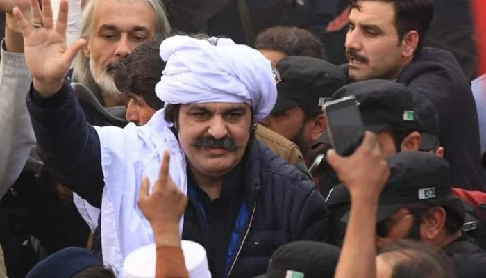 KP CM Gandapur demands Chief ECP resignation