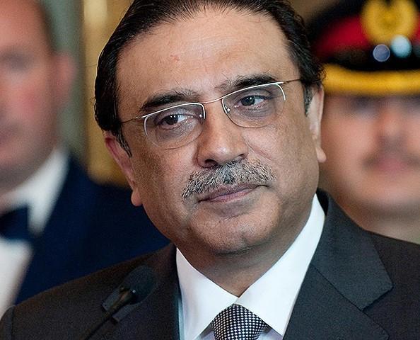 President Zardari decides not to take salary